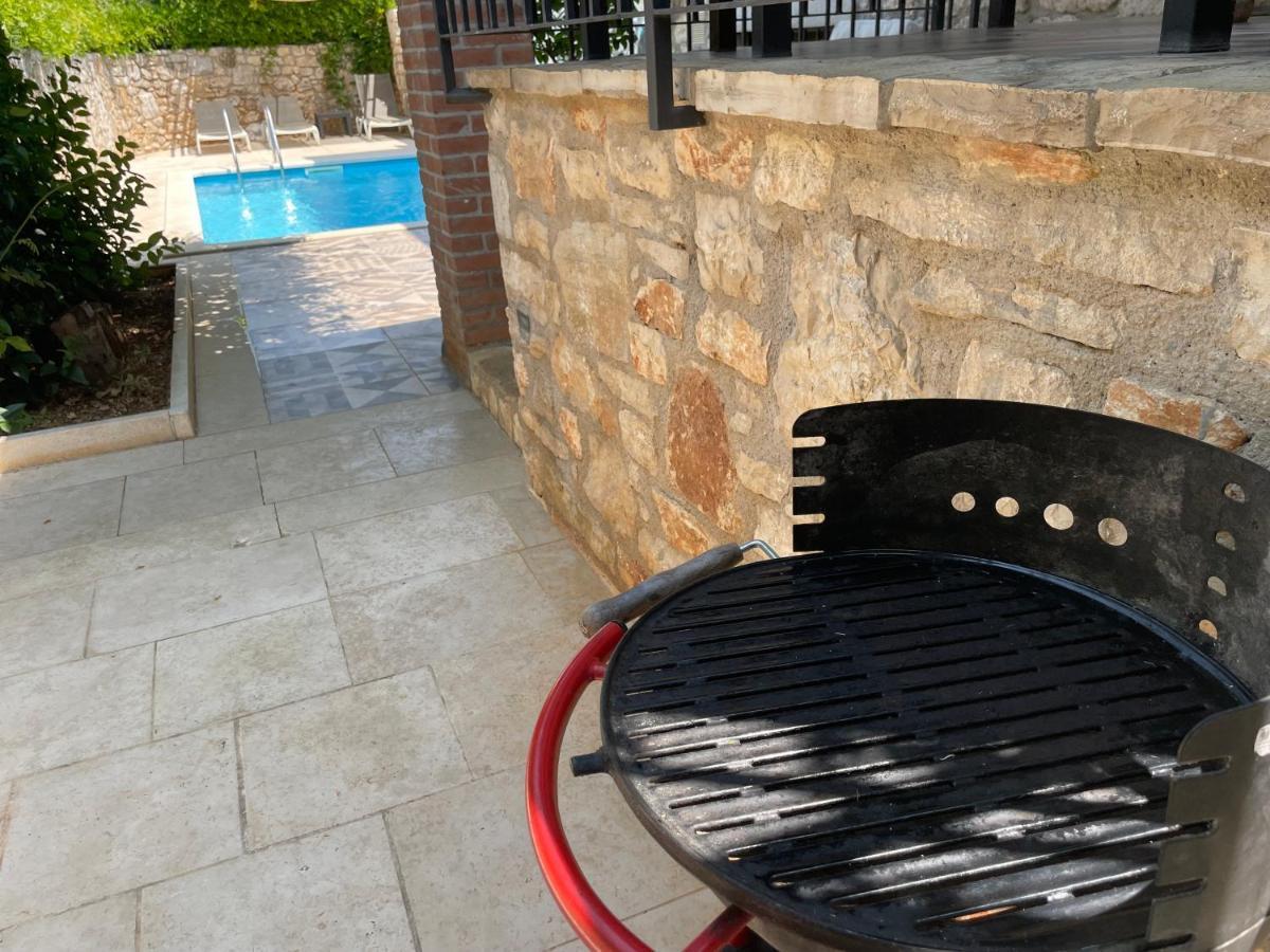 Saison Openning Prices Luxury Villa Nini With Fireplace, Private Pool, Bikes, Barbecue And Much More Poreč Exterior foto